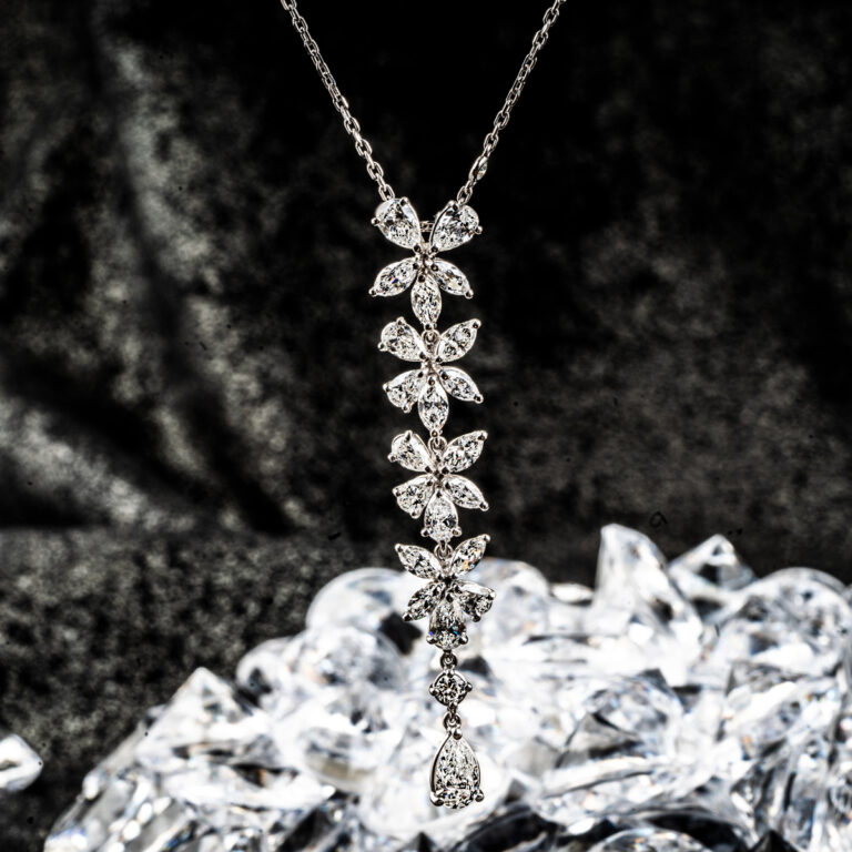 Diamond pendant in the shape of flower petals